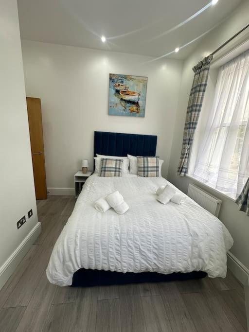 On The Beach Retreat Bournemouth Bagian luar foto
